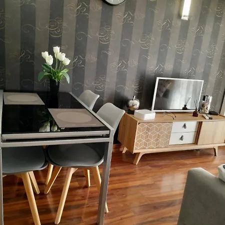 Excellent El Dorado Lägenhet